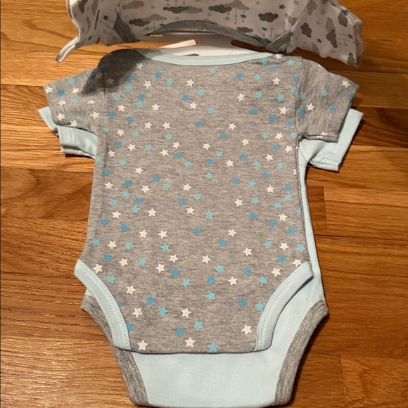 Light Blue and Gray Baby Bodysuit - Picture 7 of 8